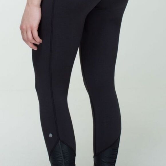 Lululemon Pace Queen Tight 7/8 Length Size 4 Black Reflective Full On Luxtreme - Picture 2 of 15